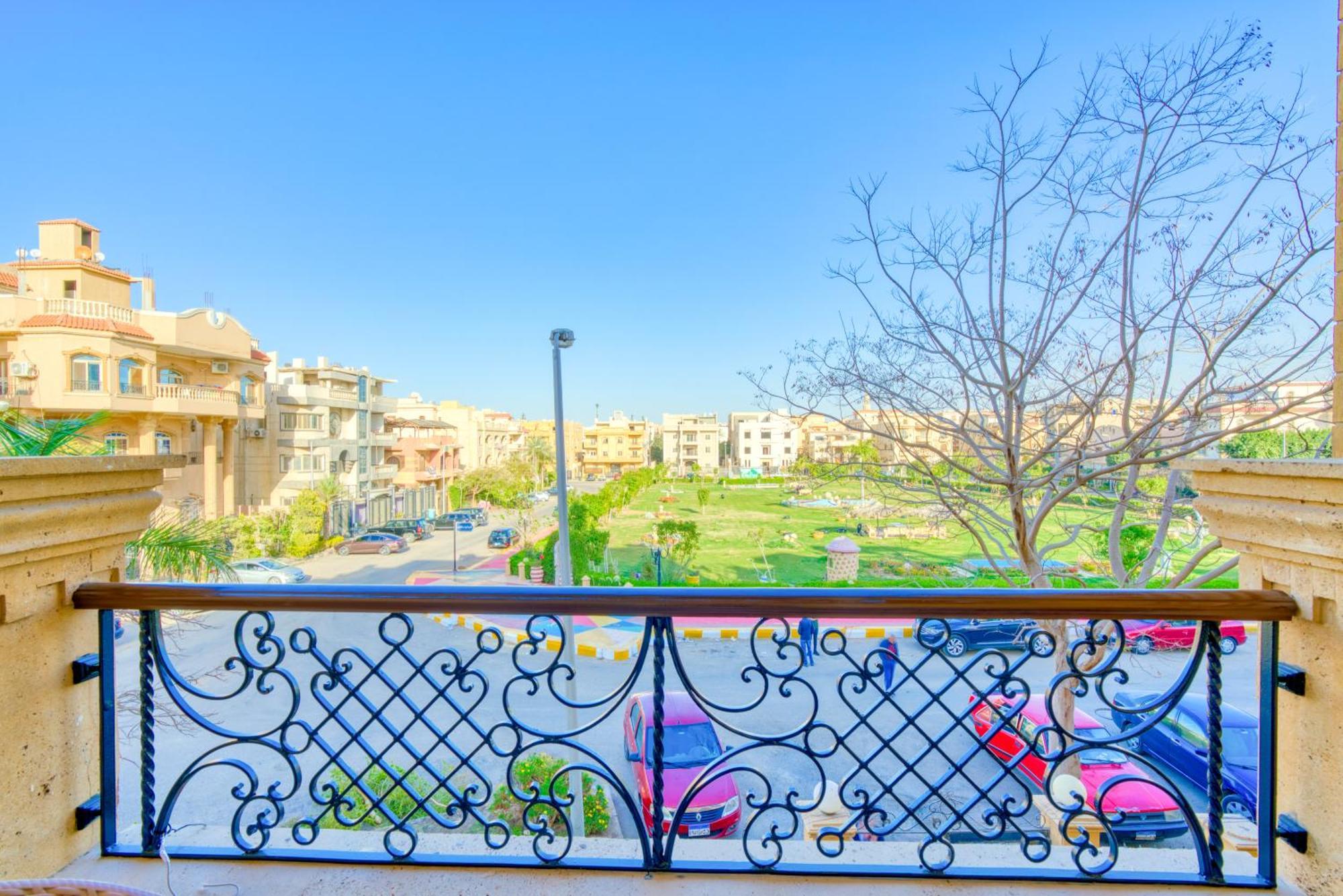 The Garden Near Cfc By Elegant Apartament Kair